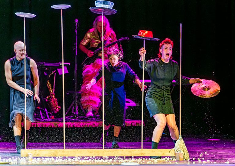Circus Oz – Here, There and Everywhere! Melbourne International Comedy Festival